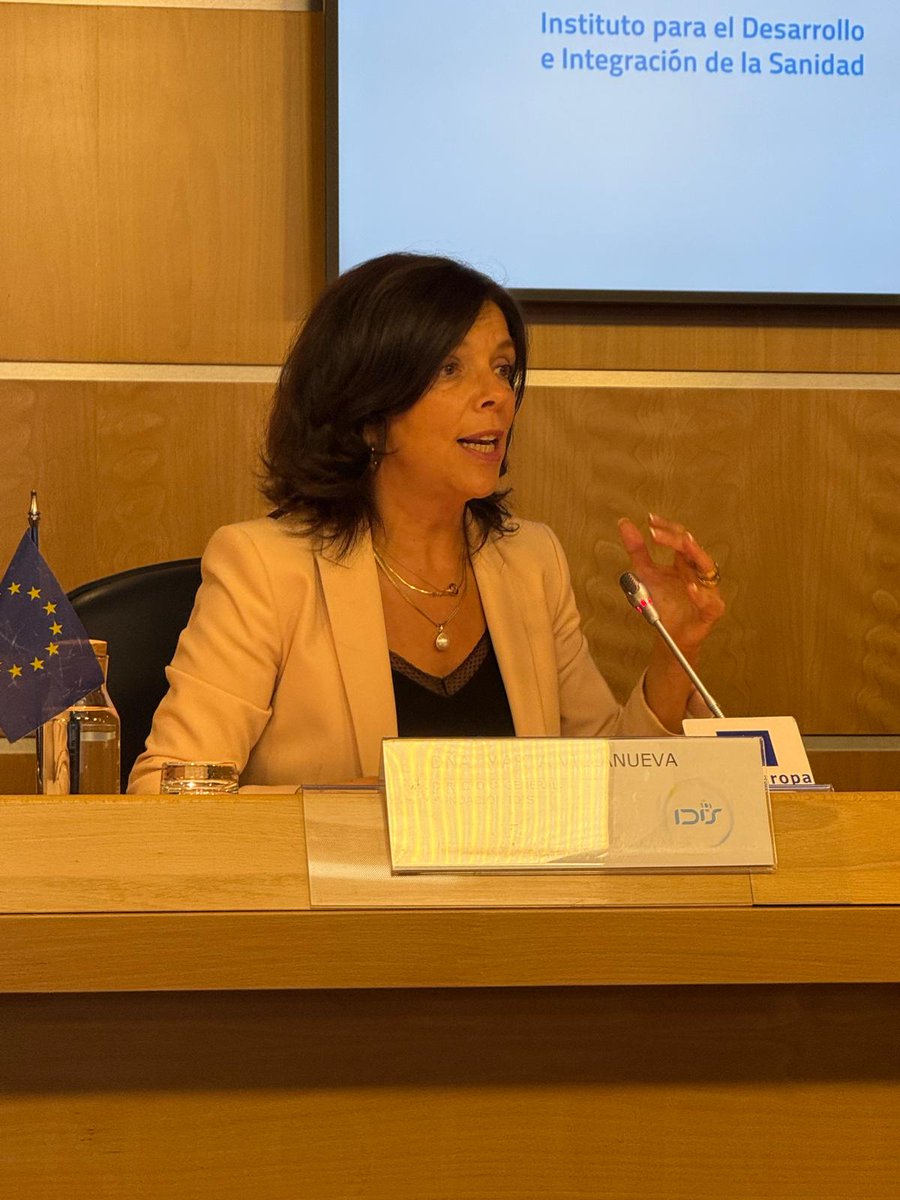 idisalud's tweet photo. @ComisionEuropea @MayteSeguraSanz @egcasado @PatxiAmutio @sanidadgob @datosgob @mintradigital @mvillanuevafer @AccentureSpain "@Idisalud es el único hub que puede liderar el Espacio Nacional de Datos de Salud Privada porque, entre otras capacidades, cuenta con amplia experiencia en proyectos de #interoperabilidad."
@mvillanuevafer, directora general del IDIS.
#EDSP #PorUnaMejorSanidad https://t.co/KHwWXKugsP