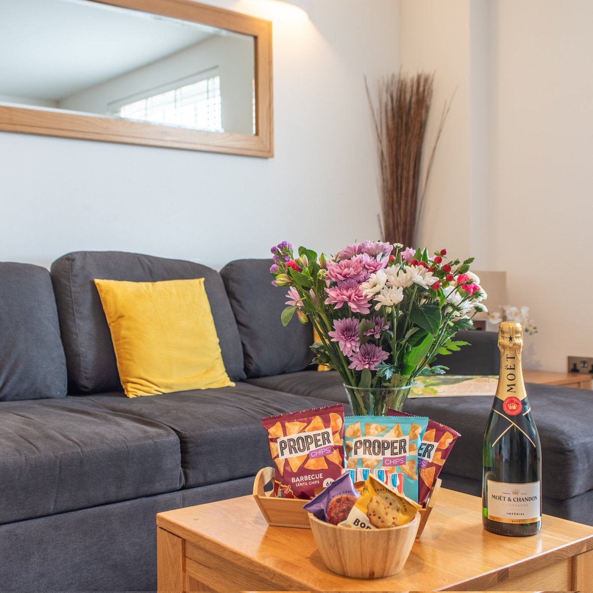 JamieLedwith's tweet image. Mixing it up today with a drone video tour of a property

#photographer #dronephotography