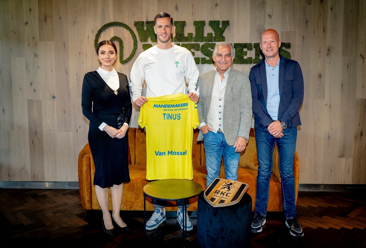 ✅️We’re happy to announce that Bart Tinus has renewed his contract with RKC Waalwijk!

Congratulations, Bart! 
Here's to more success ahead 🙌🏻⚽