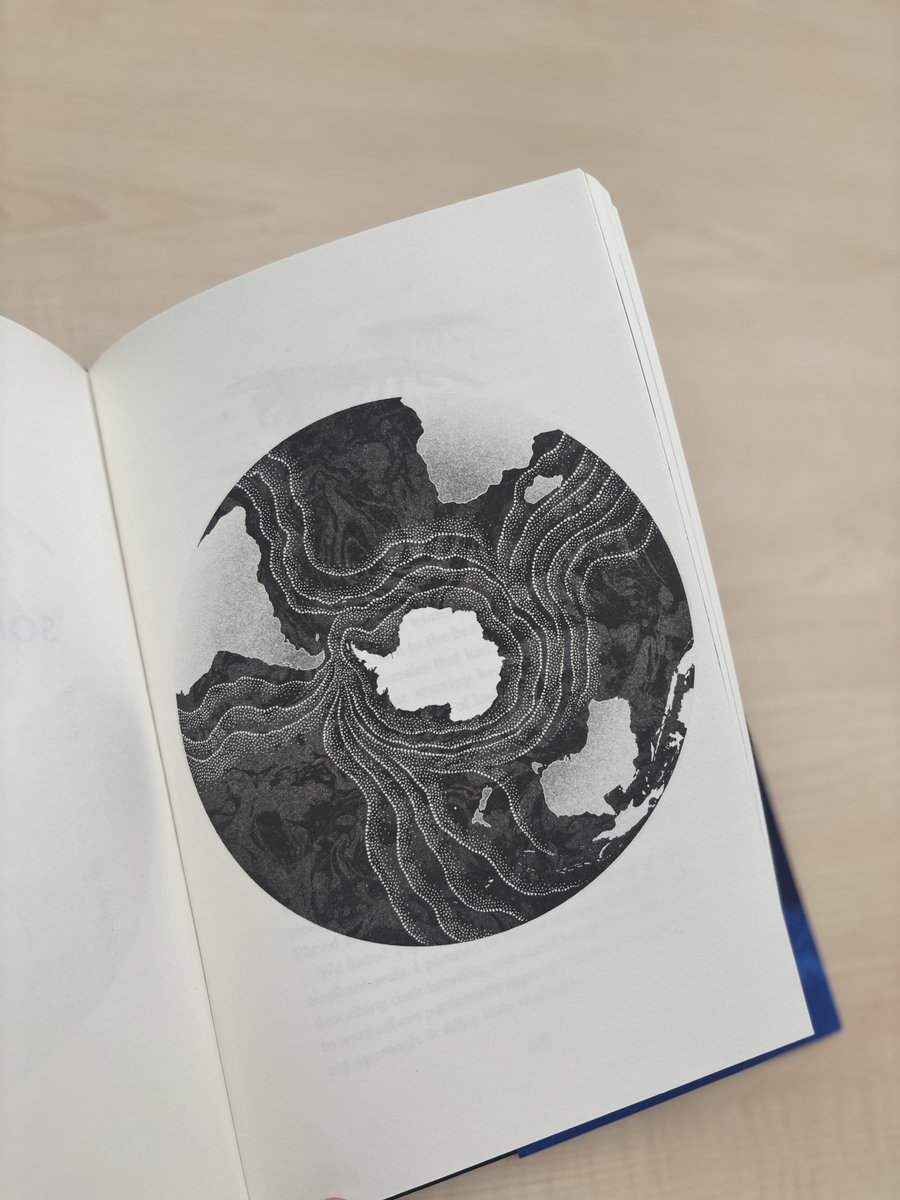 ForAcadLib's tweet image. Thank you for the beautiful book, @readingagency, @wwf_uk, and @johnmurrays 🌊 🐋 🩵