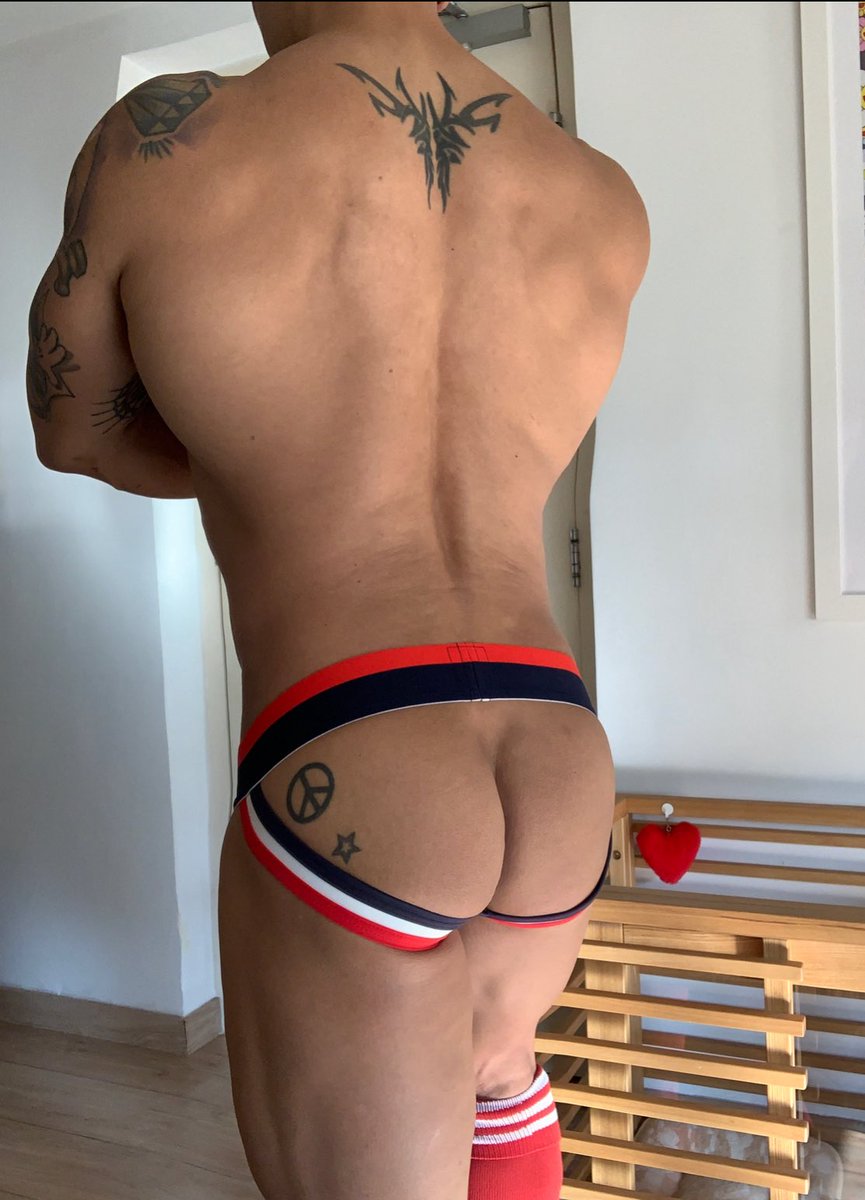 按摩師的背後🙌🏻
生命吠陀（抓龍根）
男性前列腺按摩
精油按摩🙌🏻