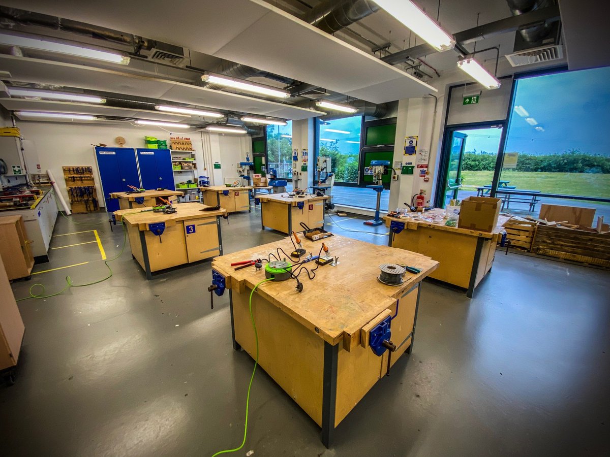 OngarDTC's tweet photo. A day of 'Electronics' with our wonderful TOA pupils in the workshop today.  LDR equipped night lights in production. @theongaracademy
#OngarDTC #LoveDTC #theOngaracademy https://t.co/CLhsfxtslz