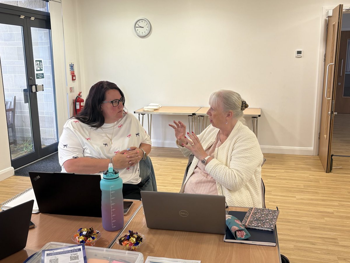 Excited to be underway ⁦<a href="/EMTeachingHub/">East Manchester Teaching School Hub</a>⁩ #EIN ⁦<a href="/TeamWaterhead/">Waterhead Academy</a>⁩ ⁦<a href="/NorthChadderton/">North Chadderton</a>⁩ ⁦<a href="/saddleworth_sch/">Saddleworth School</a>⁩ ⁦<a href="/CranmerTrust/">Cranmer Education</a>⁩