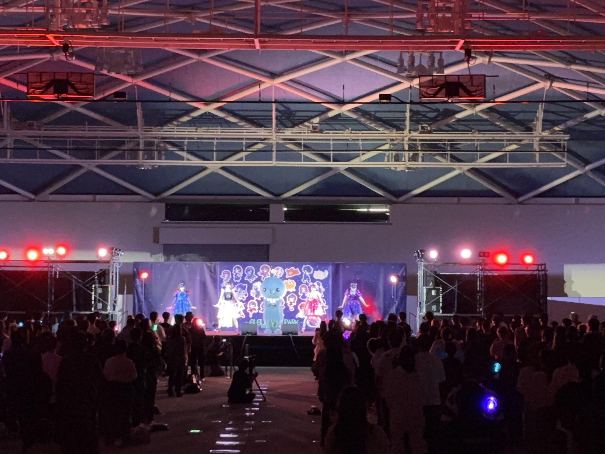 クラウドナインパーク　ピンズ　ファントムシータ クラウドナインパーク ファントムシータ ピンバッチ ランダム