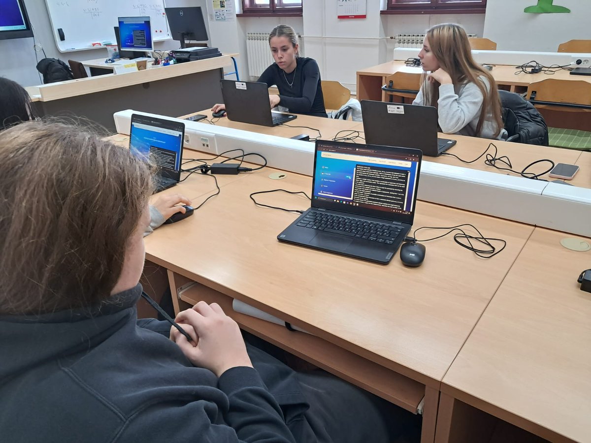 🔐 Can your password survive a brute-force attack?
Students at Gymnasium Vukovar explored this through Python, AI tools &amp; hands-on challenges — from padlocks to code! 💻🔓
👉 Read more: ow.ly/kYhF50W2n0h
#EUCodeWeek #CybersecurityEducation