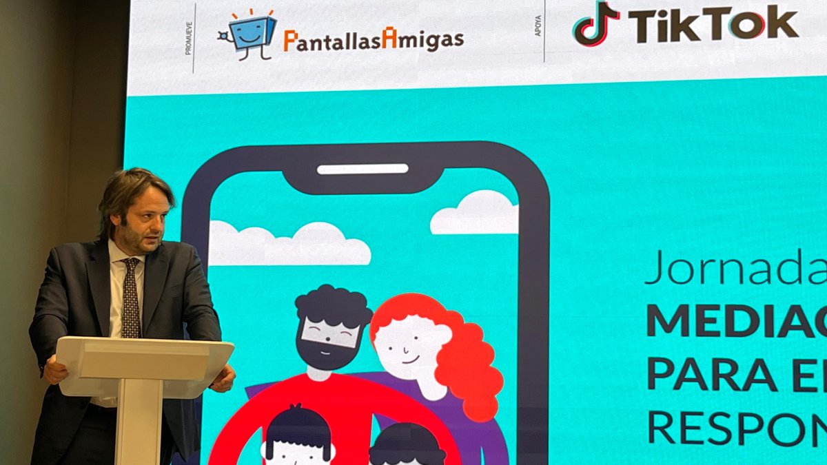 PantallasAmigas (@pantallasamigas) on Twitter photo <a href="/TikTok_ES/">TikTok España</a> <a href="/deusto/">Universidad Deusto - Deustuko Unibertsitatea</a> <a href="/VoxelSchool/">Voxel School</a> <a href="/TikTokComms/">TikTokComms</a> <a href="/INCIBE/">INCIBE</a> <a href="/AEPD_es/">Agencia Española de Protección de Datos</a> <a href="/platdeinfancia/">Plataforma de Infancia</a> <a href="/policia/">Policía Nacional</a> <a href="/LauraCuestaCano/">Laura Cuesta Cano</a> <a href="/iWomanish/">María Zabala</a> <a href="/andonieguiluz/">Andoni Eguíluz Morán</a> <a href="/JorgeFloresPPAA/">Jorge Flores</a> 🗣️ Enrico Bellini (<a href="/Enrico__Bellini/">Enrico Bellini</a>) jefe de Relaciones Gubernamentales y Políticas Públicas de (<a href="/TikTok_ES/">TikTok España</a>) para el sur de Europa.
🤳 Sobre ofrecer más herramientas y facilitar a personas cuidadoras el poder mantener una conversación con sus adolescentes sobre el uso de TikTok <a href="/TikTok_ES/">TikTok España</a> <a href="/deusto/">Universidad Deusto - Deustuko Unibertsitatea</a> <a href="/VoxelSchool/">Voxel School</a> <a href="/TikTokComms/">TikTokComms</a> <a href="/INCIBE/">INCIBE</a> <a href="/AEPD_es/">Agencia Española de Protección de Datos</a> <a href="/platdeinfancia/">Plataforma de Infancia</a> <a href="/policia/">Policía Nacional</a> <a href="/LauraCuestaCano/">Laura Cuesta Cano</a> <a href="/iWomanish/">María Zabala</a> <a href="/andonieguiluz/">Andoni Eguíluz Morán</a> <a href="/JorgeFloresPPAA/">Jorge Flores</a> 🗣️ Enrico Bellini (<a href="/Enrico__Bellini/">Enrico Bellini</a>) jefe de Relaciones Gubernamentales y Políticas Públicas de (<a href="/TikTok_ES/">TikTok España</a>) para el sur de Europa.
🤳 Sobre ofrecer más herramientas y facilitar a personas cuidadoras el poder mantener una conversación con sus adolescentes sobre el uso de TikTok