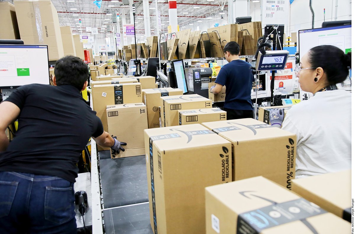 laprensamx's tweet photo. #Nacional Restringe Amazon EU envíos hacia México
La plataforma de comercio electrónico Amazon Estados Unidos ha restringido el envío de varias mercancías a México sin una razón aparente, pues la plataforma no ha emitido algún comunicado al respecto. https://t.co/lcLVsUGeQ0 https://t.co/ApfIhCLf6M