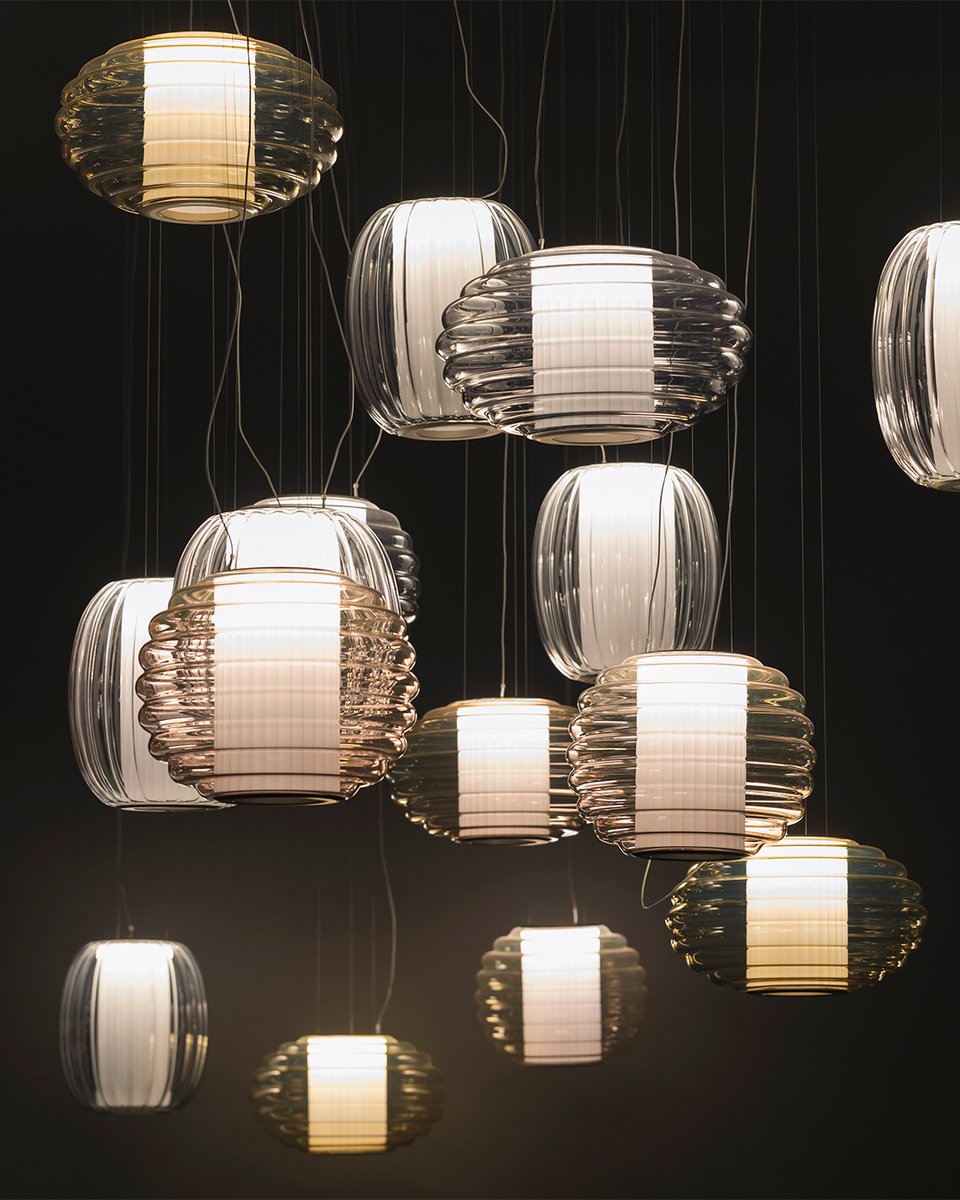 Lighting design, according to Contardi Lighting: let's dive into a double conversation with Massimo Brigandì, General Manager of the brand and the designer Gabriele Chiave, who styled Alma, a collection that combines design, know-how and contemporaneity.

salonemilano.it/en/articles/co…