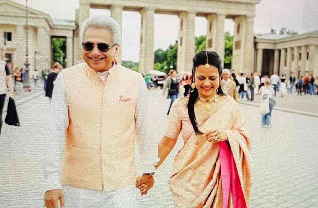 VivekAwasthi89's tweet image. टीमसी सांसद महुआ मोइत्रा ने BJD के पूर्व सांसद पीनाकी मिश्रा से जर्मनी में शादी.

@MahuaMoitra #mahuaa