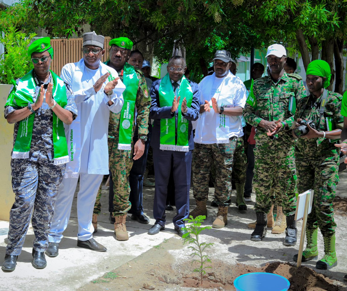 Today, the Ministry of Environment and Climate Change H.E. Lt. Gen. <a href="/BashirMJ/">Lt. Gen. Bashir Mohamed Jama</a>, joined representatives from the Federal Government of Somalia, AUSSOM, UNSOS, UNCT, and UNTMIS in commemorating World Environment Day 2025 at the Tukul in the UNSOS Compound, Mogadishu.

The event was