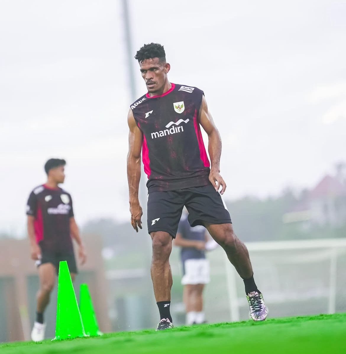 Apresiasi Permainan Gila dari Ricky Kambuaya di babak pertama

Bawa bola kuat, body kuat, pressing kuat, sprint kenceng👏

#TimnasDay #GarudaMendunia