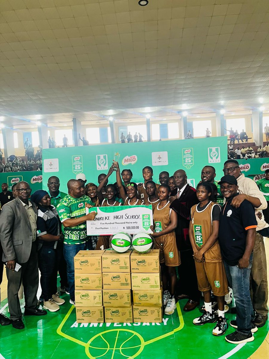 officialnssf's tweet photo. Western Conference Finals did not disappoint! 🏀🔥

Lagos boys showed class and control, beating Oyo by 18 points (53–35) to keep their title hopes alive!

Meanwhile, it was a nail-biter in the girls' final as Oyo State edged Osun 44–41. What. A. Game. 💥

#NSSF2025 https://t.co/BRsGEw76Lb