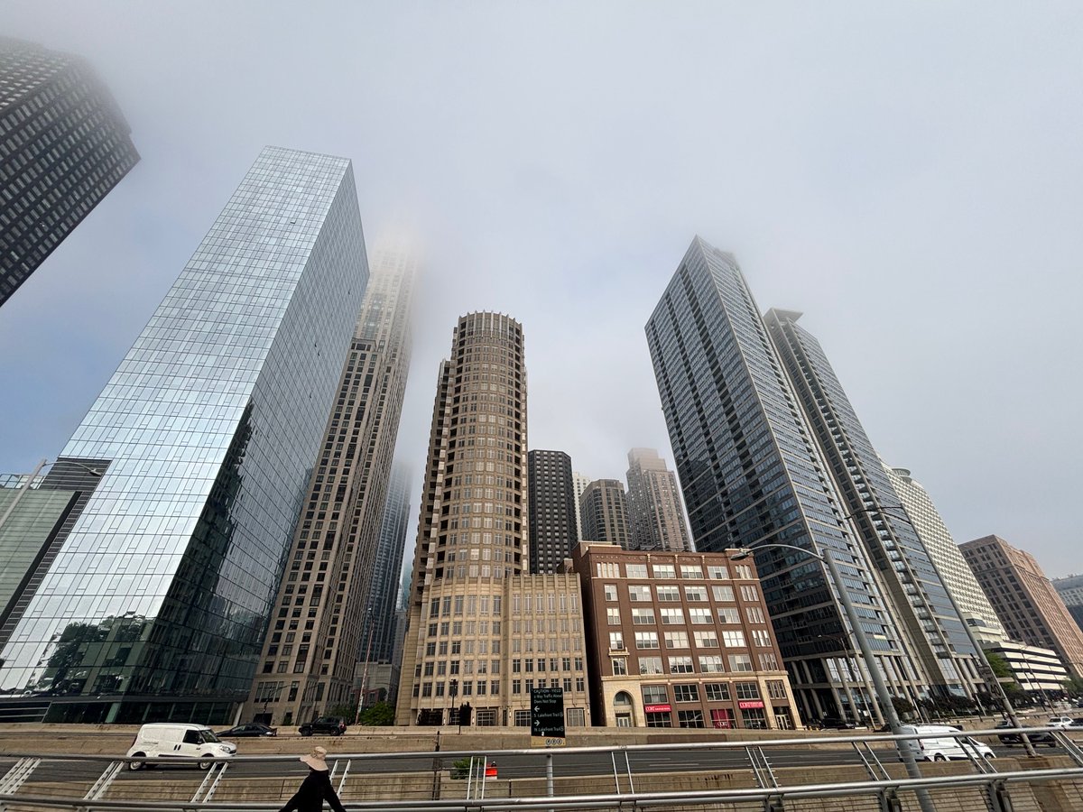 RetoPaul's tweet image. A foggy morning in Chicago.