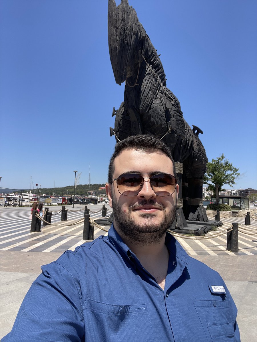 kaganisildak's tweet image. With real Trojan Horse—still dropping Greeks after 3 000 years :p
Heartfelt thanks to King Priam’s gatekeepers who said, “Cool horse, drop the drawbridge!”
PS: thx warnerbros