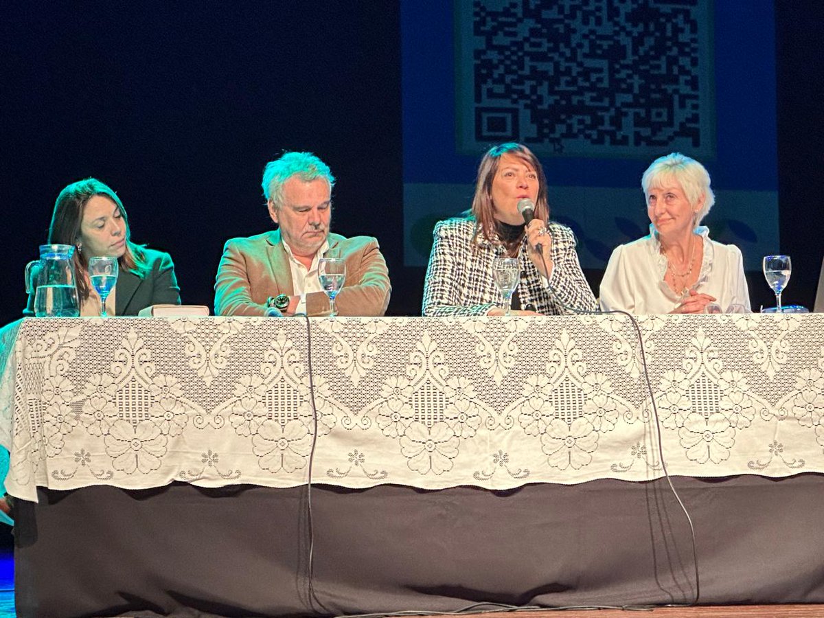 Prevención en el mundo del Trabajo, junto a <a href="/Maria_Avilezok/">María Martha Avilez</a> Secretaria de Trabajo y Norma Mora de <a href="/APASA_RN/">Agencia de Prevención y Asistencia en Adicciones</a> 🧉🌞🇦🇷