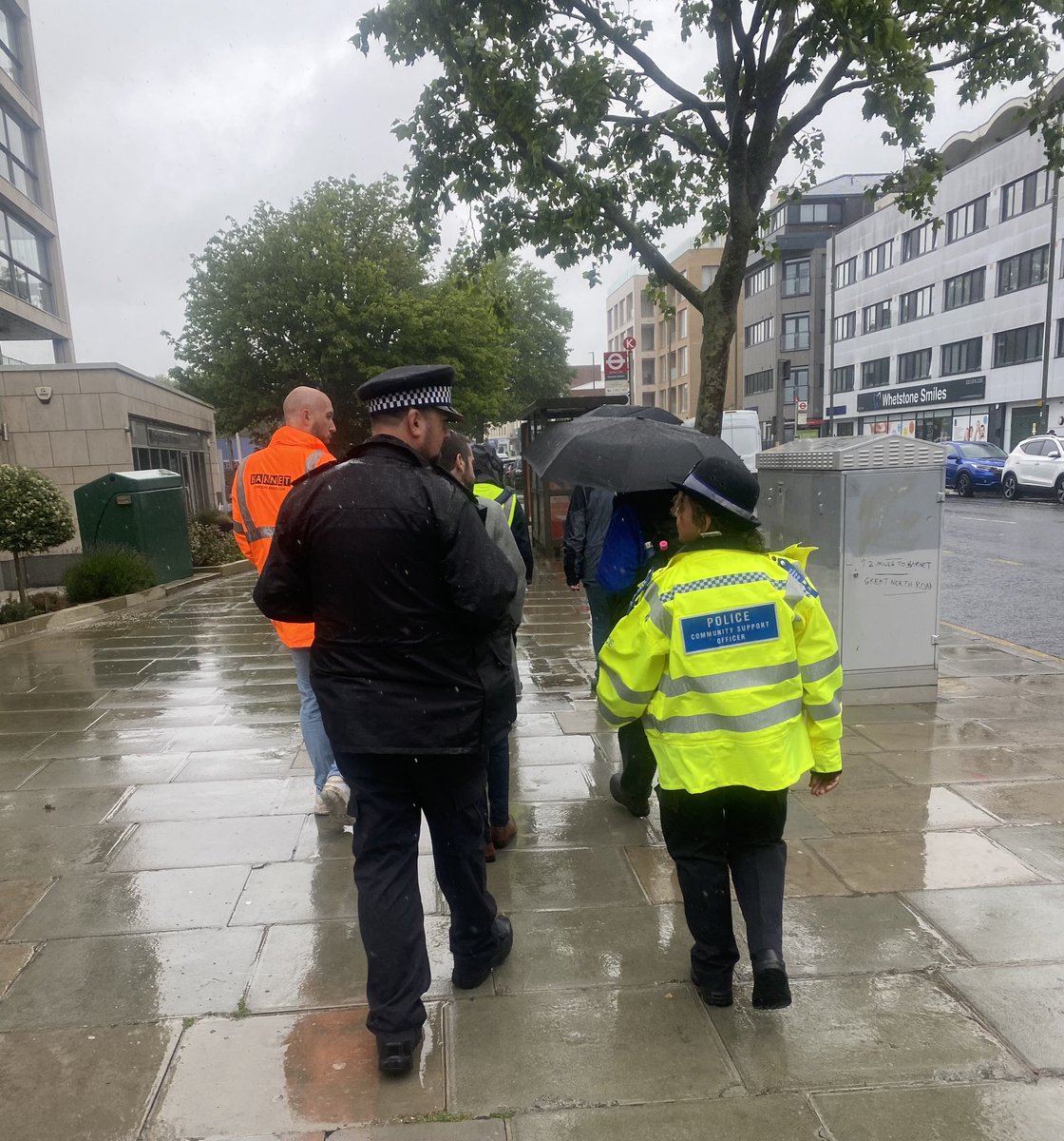 Sara Conway (@sara_conway3) on Twitter photo Thanks to everyone who joined today’s slightly wet (!) community safety ward walk in Whetstone, including a representative from the Friern Barnet and Whetstone Residents Association and <a href="/MPSBarnet/">Barnet MPS | North West BCU</a> <a href="/ellarachelrose/">Cllr Ella Rose-Jacobs</a> <a href="/Ezra_Cohen_/">Ezra Cohen</a> Thanks to everyone who joined today’s slightly wet (!) community safety ward walk in Whetstone, including a representative from the Friern Barnet and Whetstone Residents Association and <a href="/MPSBarnet/">Barnet MPS | North West BCU</a> <a href="/ellarachelrose/">Cllr Ella Rose-Jacobs</a> <a href="/Ezra_Cohen_/">Ezra Cohen</a>