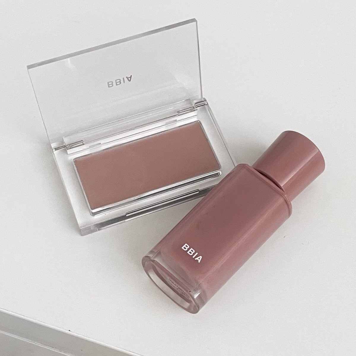 mmytype_'s tweet photo. บลัชสีใหม่เบอร์ 10 downy choco/ลิป19 choco ในชอบโทนอมน้ำตาลๆmisty rose คู่นี้สีสวยยย(ลิปมีโปร ซื้อลิปแถมลิปอยู่นะะ) 
lip: https://t.co/7lNZjgPmWM
blush: https://t.co/Y0BHFhWEmQ https://t.co/2xdlDohPR7