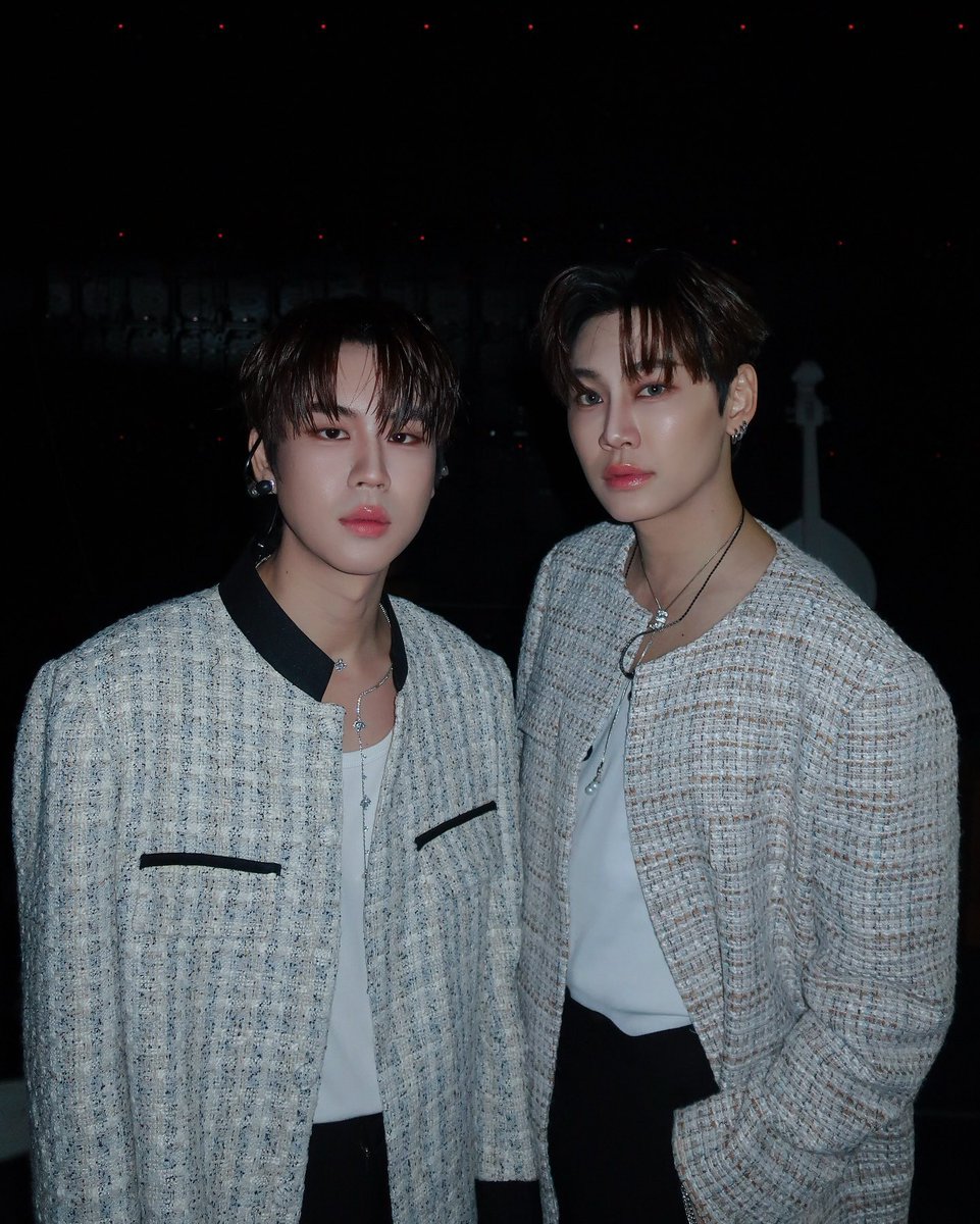 BOUNPREM_RAGI's tweet photo. 진짜 잘생겼다 예쁘다 최고된다
#BounPrem #บุ๋นเปรม
#bb0un #prem_spacd https://t.co/EiuA3xjmYm