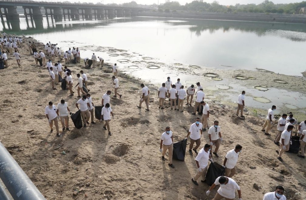 945 Tons Waste Removed from Sabarmati River in Ahmedabad; 1 lakh+ Join Cleanup Drive