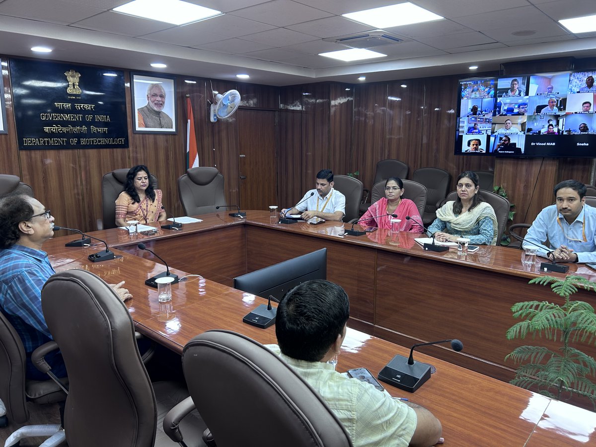 #WorldEnvironmentDay 
<a href="/dralkasharma25/">Alka Sharma</a> Senior Advisor/Sci ‘H’ and Head, Biomanufacturing Directorate, DBT, welcomed the participants and provided an overview of DBT’s sustained efforts in enabling the biomanufacturing ecosystem, particularly in addressing environmental