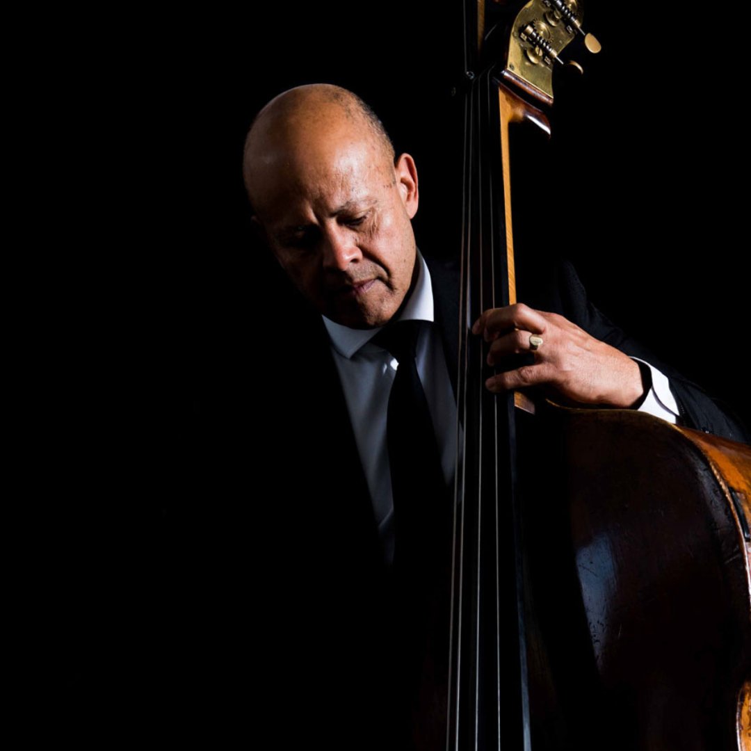 The Strad (@thestradmag) on Twitter photo ‘Every piece has a story and every composer deserves to be heard’
Leon Bosch discusses his new album of double bass sonatinas – seven brand new works that he commissioned from a circle of contemporary British composers 🎻 trib.al/0kJe9hT
<a href="/leonbosch/">Leon Bosch</a> 📷 Juno Snowdon ‘Every piece has a story and every composer deserves to be heard’
Leon Bosch discusses his new album of double bass sonatinas – seven brand new works that he commissioned from a circle of contemporary British composers 🎻 trib.al/0kJe9hT
<a href="/leonbosch/">Leon Bosch</a> 📷 Juno Snowdon