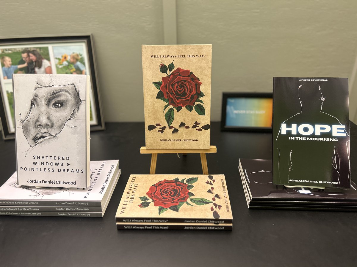 Jordan_Chitwood's tweet image. #WritingCommunity 

For those new to my page, I have written three books on Amazon: 
 
 1. Shattered Windows &amp;amp; Pointless Dreams (March 1, 2020): A book written to the American Church calling us to walk with the least, the lost, the lonely, and the forgotten.

🧵