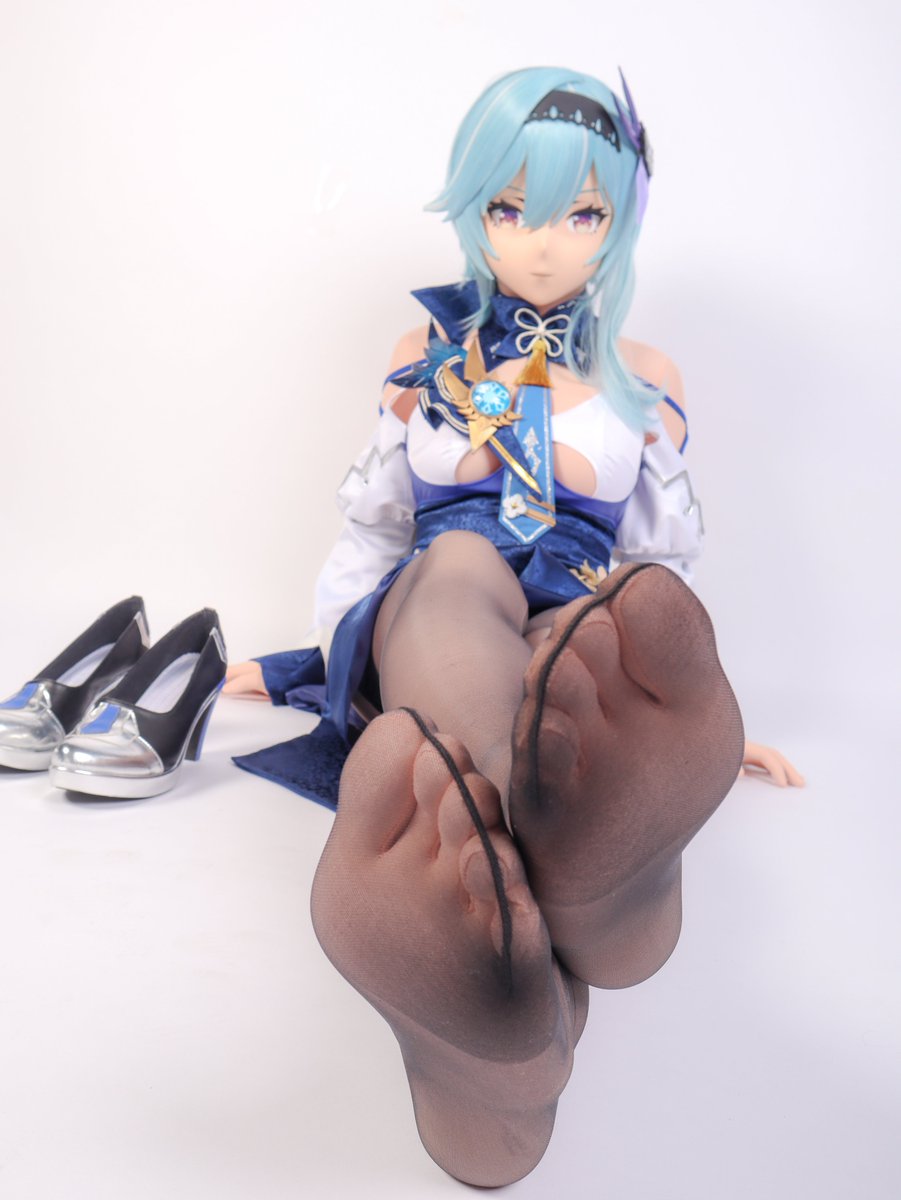 #着ぐるみさん足裏みせて