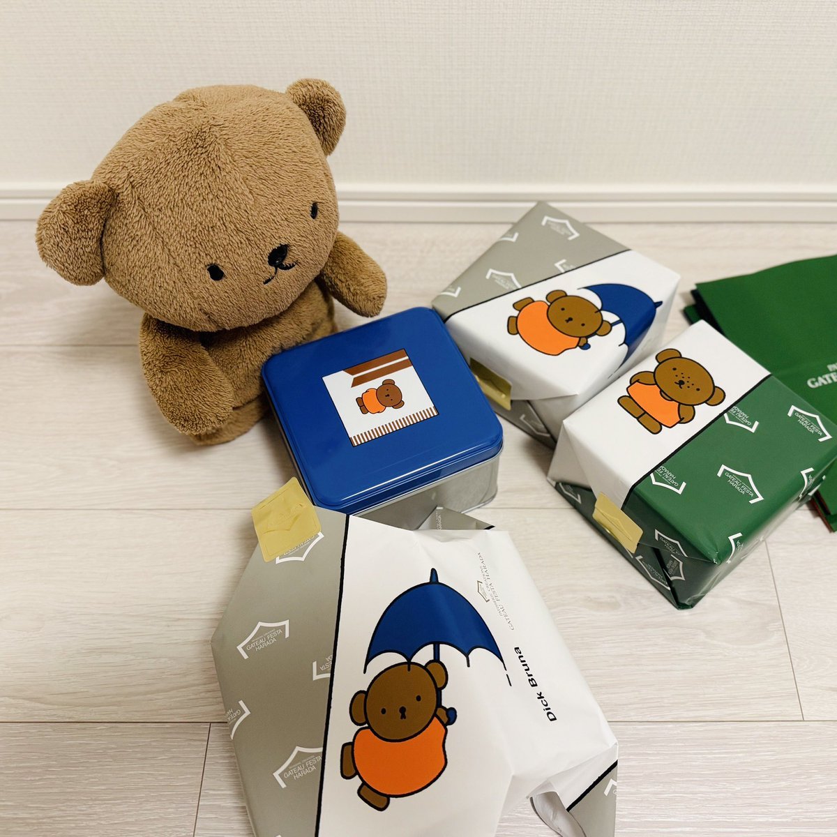 BorisPori's tweet image. ( ・ᴥ・ )✨