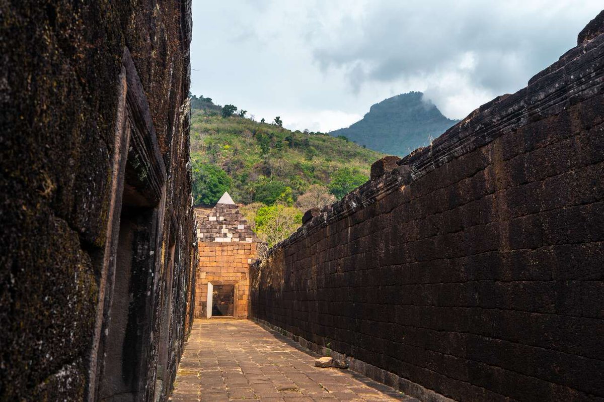 It has always been a dream of mine to explore Laos beyond the usual beaten path, and this year, I finally had the chance to visit Southern Laos and explore Pakse — home to the stunning Wat Phou, countless breathtaking waterfalls, and more. Link to the itinerary in the comment!