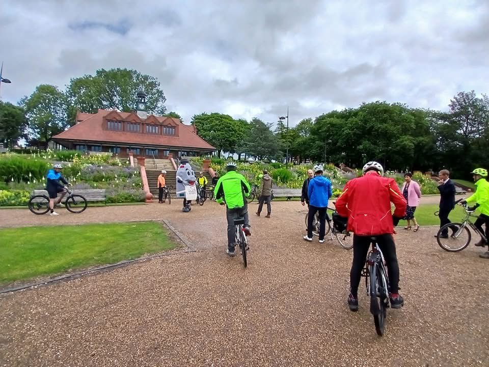 🚲 Bike ride - They're off! 

🌳 Local residents have set off on the China Trail across our amazing city. 

🏺This 8-mile route takes them past historic factories and fascinating museums, all while celebrating Stoke-on-Trent's rich heritage. 

#SOTDAY #SOT100