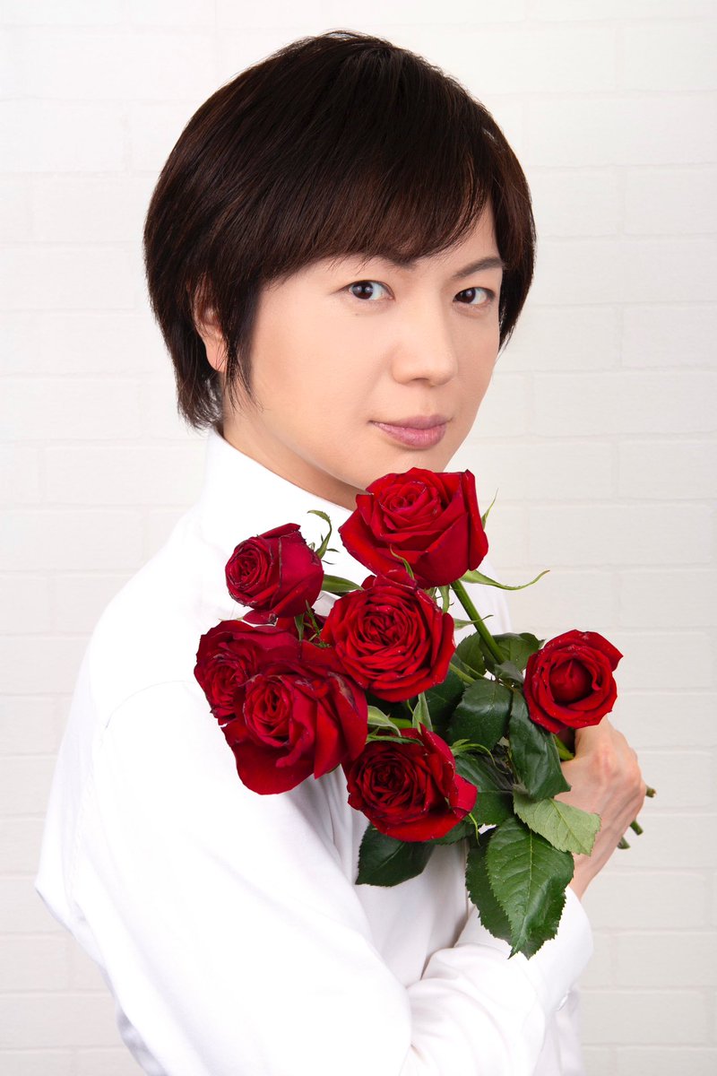 "薔薇・赤"

花言葉は

   「情熱」

久しぶりの岐阜・名古屋
マスコミキャンペーン終了！
嬉しかったな...
今日も１日お疲れ様でした。
#ひろネット #絆 #花 #花言葉 #花便り #薔薇・赤