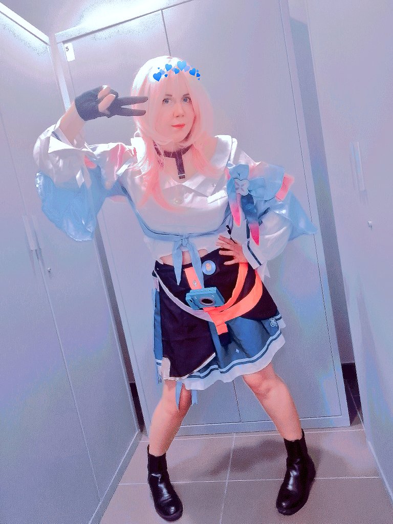 N3K0T3NShi1's tweet photo. "Mi nombre es 7 de Marzo, también soy una pasajera en este tren, ¡luchemos juntos!"
— Cosplay: 7 Marzo ~🩷🩵
— Game: Honkai Star Rail ~✨💯
— Photography by fotobabylon
#cosplay #cosplayer #cosmaker #cosmodel #7march #7marchcosplay #honkaistarrailcosplay #honkaistarrail https://t.co/tmHVxdriAT