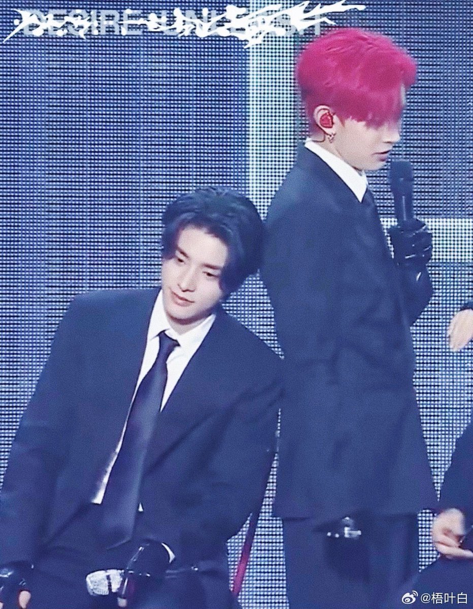 dazed after heeseung confessed his mom loves jake 😂 #라면즈 #HEEJAKE