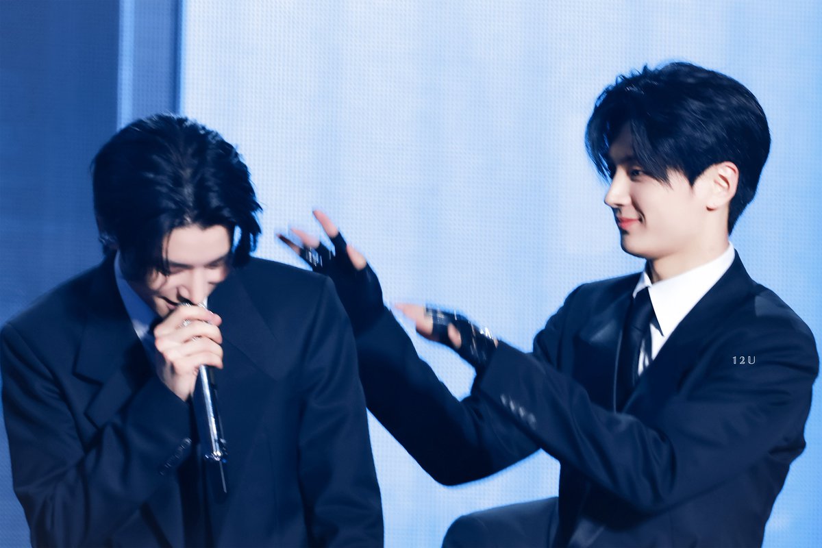 𝟙 𝟚 𝕌 tweet media