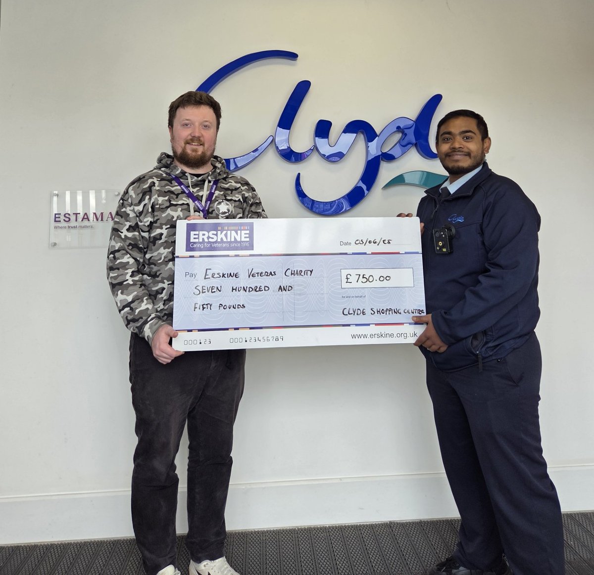 Clyde-ShoppingCentre (@clydeshopping) on Twitter photo Clyde Shopping Centre’s Security Officer Tamal presented a cheque for £750 today to Jordan of Erskine Veterans Charity. The money collected was from kind donations by <a href="/ClydeShopping/">Clyde-ShoppingCentre</a> customers.
<a href="/ErskineCharity/">Erskine Veterans Charity</a> Clyde Shopping Centre’s Security Officer Tamal presented a cheque for £750 today to Jordan of Erskine Veterans Charity. The money collected was from kind donations by <a href="/ClydeShopping/">Clyde-ShoppingCentre</a> customers.
<a href="/ErskineCharity/">Erskine Veterans Charity</a>