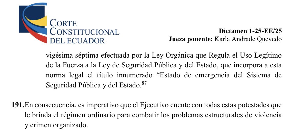 🔵Función Ejecutiva y seguridad

Las facultades que le otorga la Constitución y la ley son las siguientes: 

🔹La Ley de Seguridad Pública y del Estado determina que el Ejecutivo es quien dirige el sistema de seguridad pública y del Estado en la implementación de:

Políticas