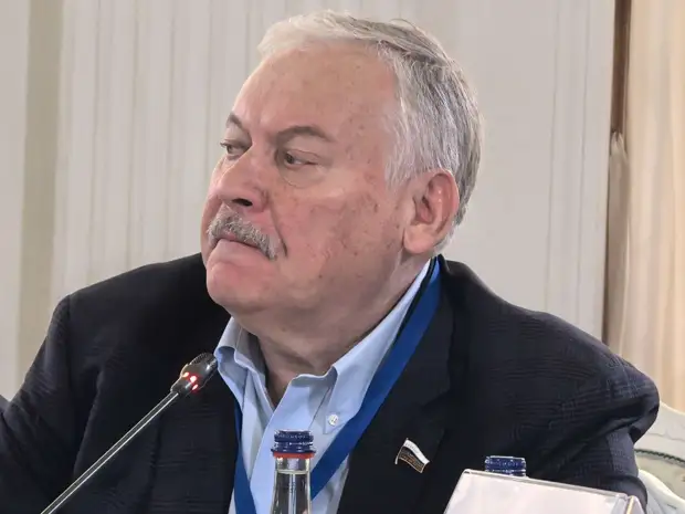 Затулин
Прекратите утверждать, что украинцев не существует! И Украина тоже будет после войны.
Враг во власти.