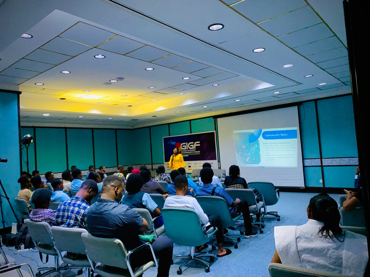 GhanaYouthIGF's tweet photo. Founder of CTN Technologies Ida Natei presenting on the topic, Behind the Scene: Internet Governance and You. 
#GIGF25
#Safeinternet
#YIGF25 https://t.co/ATkkEl6sAi