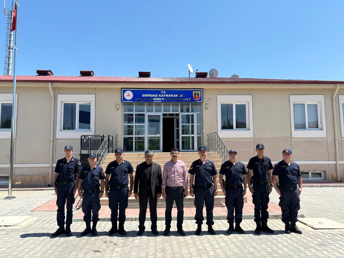 facebook.com/share/p/15jFb8…