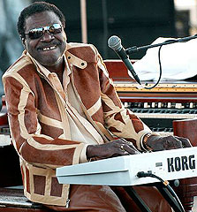 ROCK,MUSIC&BAR Freak (@rock_bar_freak) on Twitter photo 6月6日「ROCK 今日は何の日?」2006年、ビートルズの「ゲットバック セッション」やストーンズでもおなじみのキーボーディスト、ビリー・プレストン死去。この70年代のセッション ミュージシャンのスーパースターがいなかったらビートルズの解散はもう少し早まっていたかもしれないな。 6月6日「ROCK 今日は何の日?」2006年、ビートルズの「ゲットバック セッション」やストーンズでもおなじみのキーボーディスト、ビリー・プレストン死去。この70年代のセッション ミュージシャンのスーパースターがいなかったらビートルズの解散はもう少し早まっていたかもしれないな。