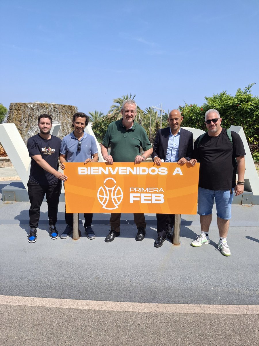 Gracias Guillem Boscana presidente del <a href="/BahiaSanAgustin/">Fibwi Mallorca Bàsquet Palma</a> por la visita al <a href="/ValparaisoHotel/">ValparaísoHotel</a> y a <a href="/tsanchezgrao/">antonio sánchez grao</a> <a href="/alexcd_08/">Alex Clemente</a>