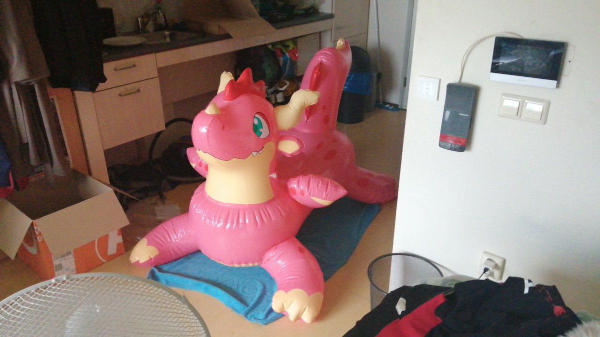 My new dregy Alduin arrived thanks to a good friend of mine #inflatable