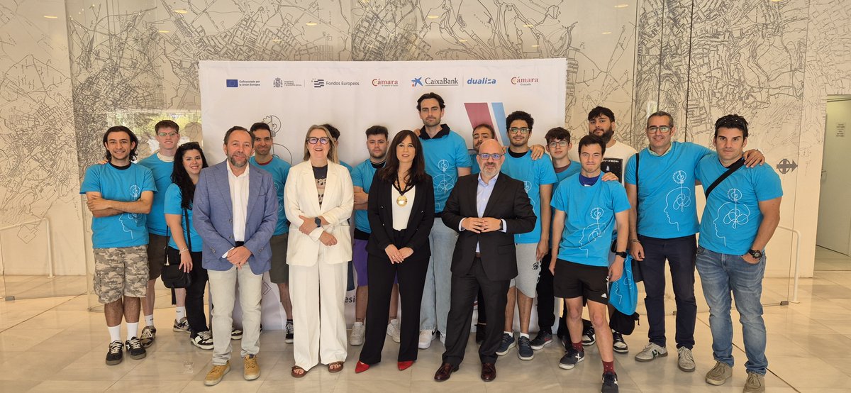 CaixaBank Dualiza (@cabk_dualiza) on Twitter photo 💡 Impulsando las Soft Skills en la #FPDual
Hoy celebramos la clausura del Programa SOFT SKILLS junto a <a href="/CCGranada/">Cámara de Granada</a>
Porque las habilidades técnicas ya no bastan: la comunicación, el trabajo en equipo o la creatividad marcan la diferencia en la #FP del presente y del futuro 💡 Impulsando las Soft Skills en la #FPDual
Hoy celebramos la clausura del Programa SOFT SKILLS junto a <a href="/CCGranada/">Cámara de Granada</a>
Porque las habilidades técnicas ya no bastan: la comunicación, el trabajo en equipo o la creatividad marcan la diferencia en la #FP del presente y del futuro