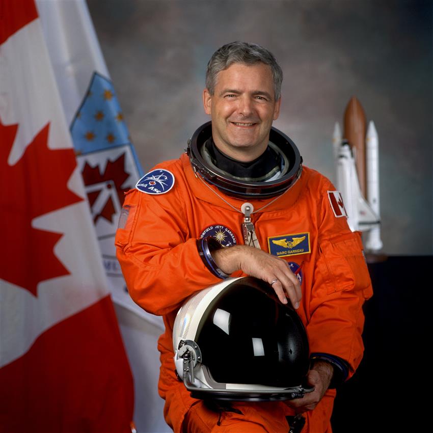 Astro_127's tweet image. Marc Garneau has passed away.  He was an Astronaut, Head of the Canadian Space Agency, a member of Parliament, and a federal cabinet minister.  Most important, Marc was a friend and outstanding human being. The world is a bit sadder today.

My thoughts go to Pam and his family.