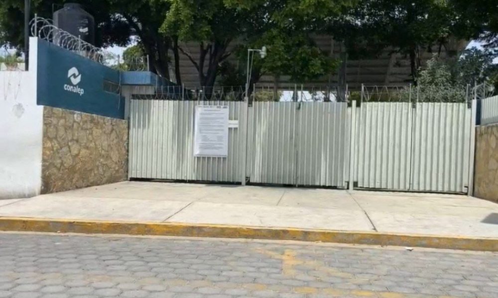 laopinionpuebla's tweet photo. 📢🔧 @ConalepPuebla2  aclara la situación tras la inconformidad en el Plantel Tehuacán, reiterando su compromiso con la calidad educativa y la atención a las demandas de los estudiantes y comunidad. #ConalepPuebla #Educación #Tehuacán #Compromiso #Transparencia 

https://t.co/mr5JvO0B1a