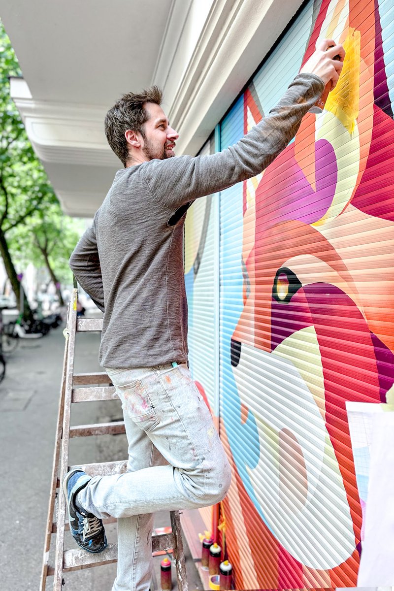 andreaspreis's tweet image. Had lots of fun painting a few more shutters in #Berlin