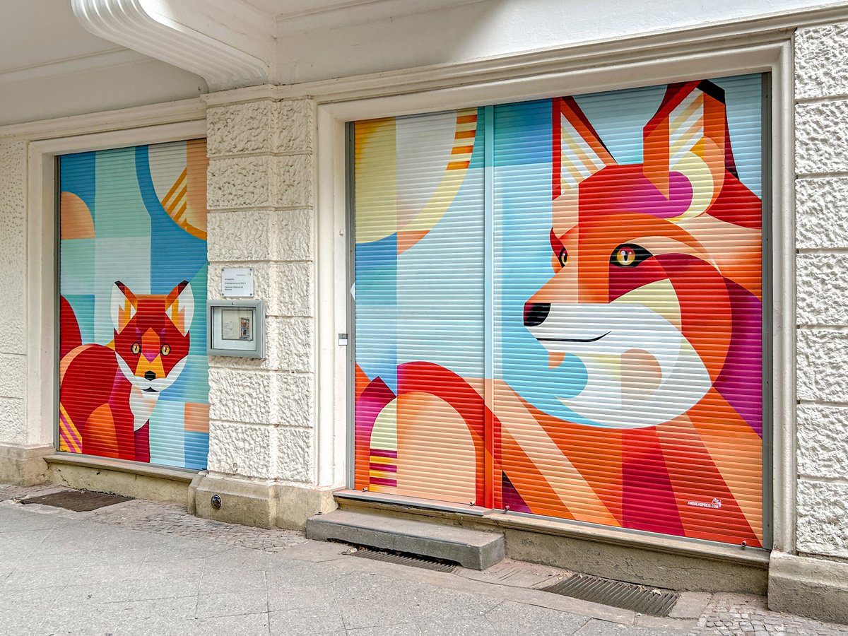 andreaspreis's tweet image. Had lots of fun painting a few more shutters in #Berlin