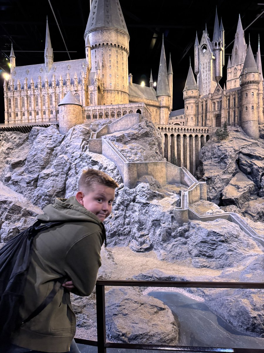 mrscookspag (@mrscookspag) on Twitter photo Fire-breathing dragons and the whole HP world. What a fantastic end to an amazing time in London! <a href="/mrsbradleyspag/">Mrs Bradley</a> <a href="/mrsthornespag/">Mrs Thorne</a> <a href="/StPeteratGowts/">Saint Peter at Gowts</a> Fire-breathing dragons and the whole HP world. What a fantastic end to an amazing time in London! <a href="/mrsbradleyspag/">Mrs Bradley</a> <a href="/mrsthornespag/">Mrs Thorne</a> <a href="/StPeteratGowts/">Saint Peter at Gowts</a>