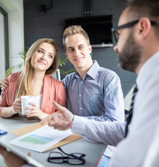 ResurgeReferral's tweet photo. Want to grow in real estate? 🏡📬 Direct mail still works—when done right. RESURGE brings 20+ years of expertise + automation to help you reach buyers &amp; sellers with mail that gets opened. Start now 👉 https://t.co/a79jhjtxlS
#DirectMailMarketing #RealEstateMarketing #Realtors https://t.co/WGtyHToYMa