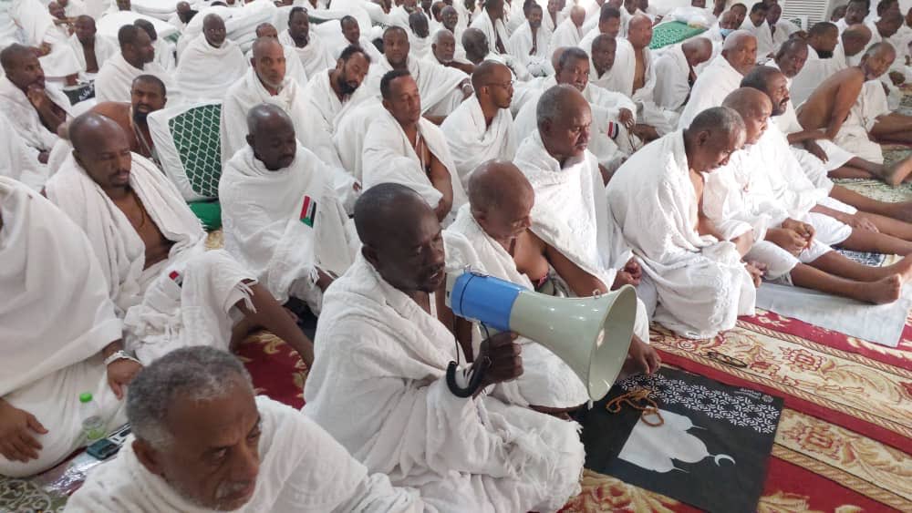 حجاج النيل الأبيض في عرفات يدعون لنصرة القوات المسلحة suna-sd.net/posts/hgag-aln…

#سونا #السودان